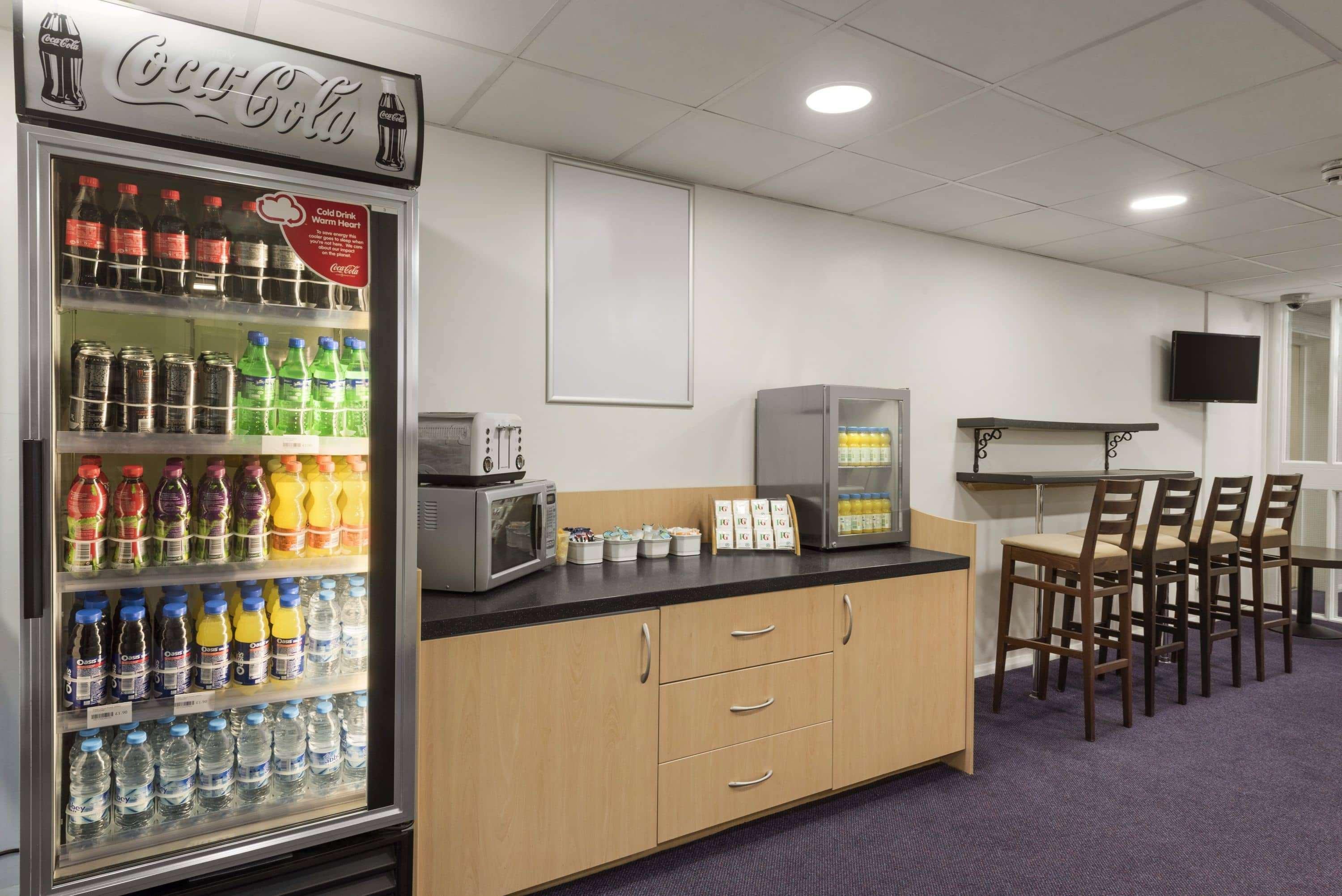 Days Inn Bridgend Cardiff Esterno foto