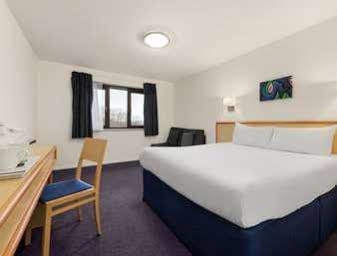 Days Inn Bridgend Cardiff Esterno foto