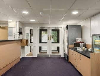 Days Inn Bridgend Cardiff Esterno foto